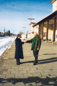 Schliersee 1998. Reinjan Mulder ontmoet Arnon Grunberg alias Marek van der Jagt. Coll. Bijzondere Collecties