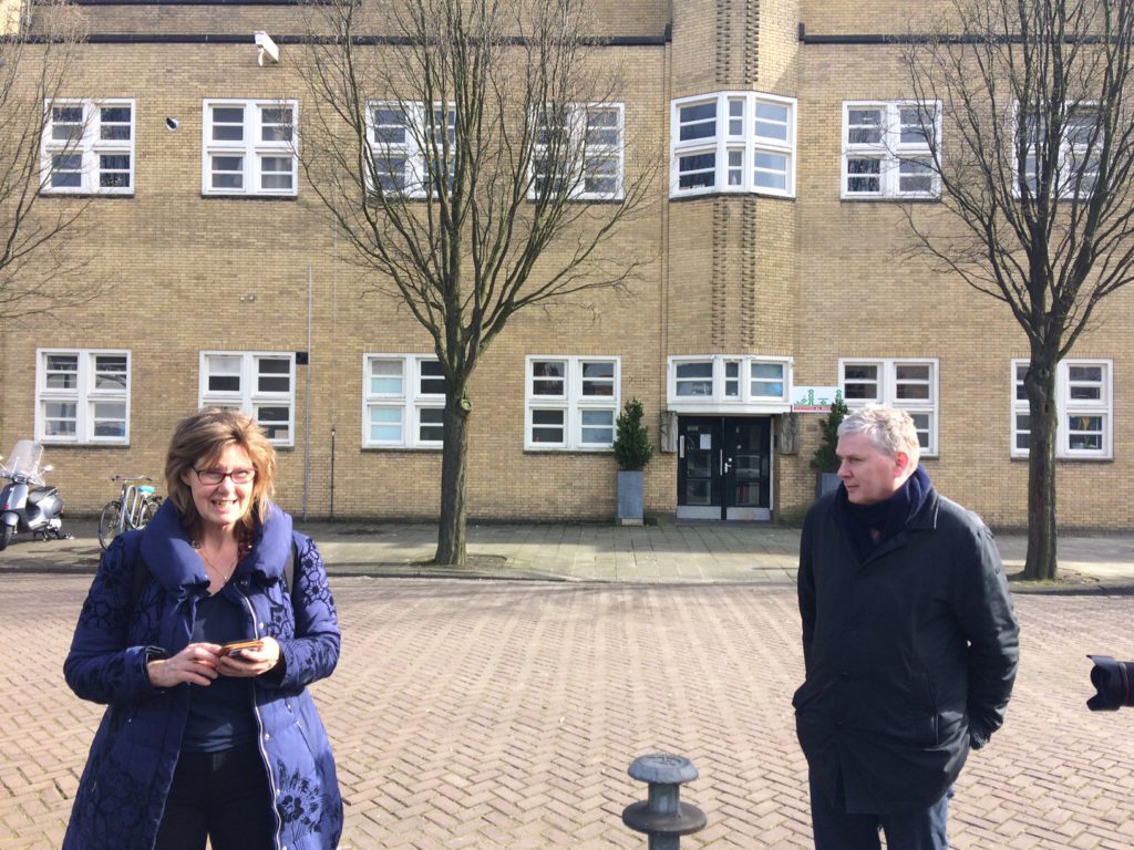 Das Zahngold » Circus Reve in Betondorp Acteurs brengen Das Zahngold » Circus Reve in Betondorp Acteurs brengen